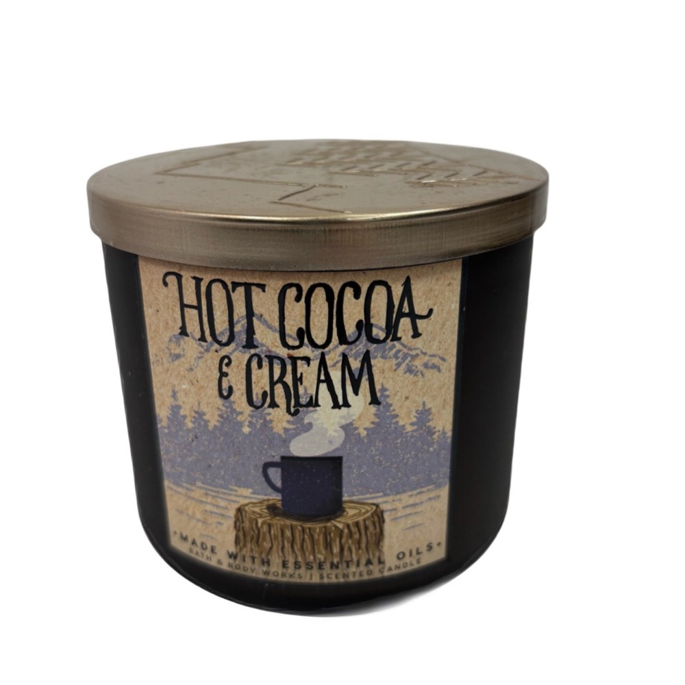 Bath & Body Works Hot Cocoa & Cream 3-Wick Candle 14.5 oz Winter Chocolate NEW